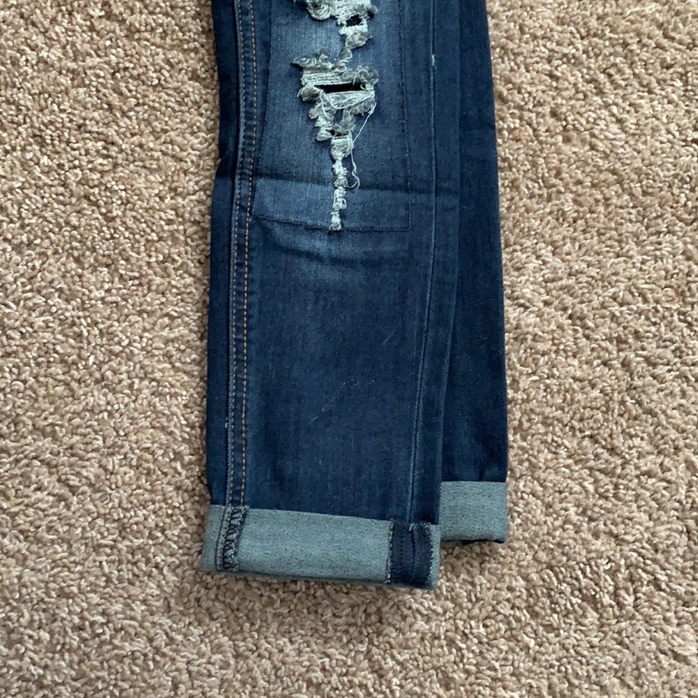 Mid Rise Skinny Jeans - Picture 3 of 4